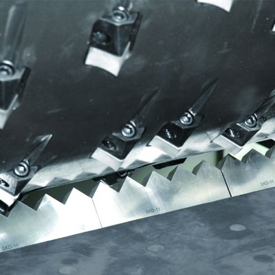 1000kg/H PS単一シャフトのシュレッダーのプラスチック不用なリサイクル機械