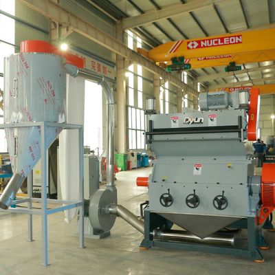 不用なプラスチック リサイクル機械500kg/HペットPPポリ塩化ビニールPSのPCプラスチック シートのシュレッダー