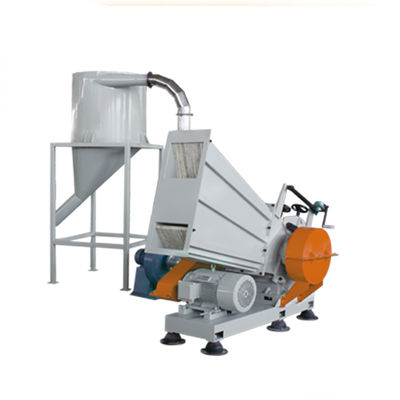 35kw 600KG/Hポリ塩化ビニールWPCのドアの窓枠の無駄のプラスチック粉砕機