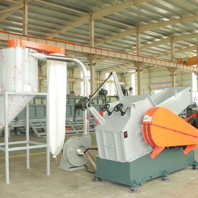 35kw 600KG/Hポリ塩化ビニールWPCのドアの窓枠の無駄のプラスチック粉砕機