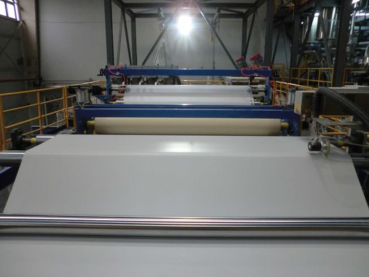 6000 8000MMのHDPE防水シートの生産ライン